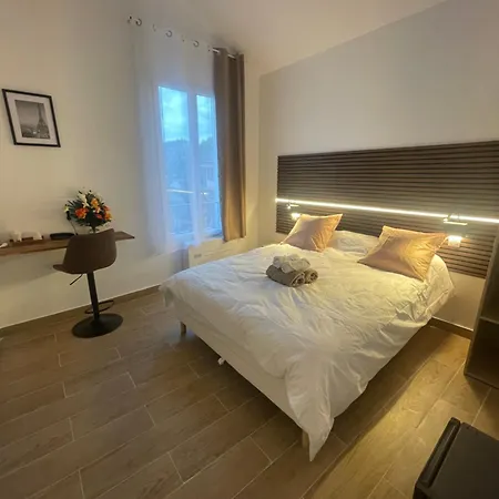 Du Parc Canal - Stade De France Hotel *
