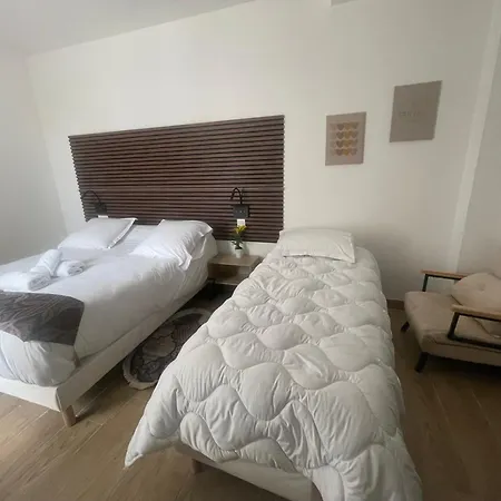 Du Parc Canal - Stade De France Otel